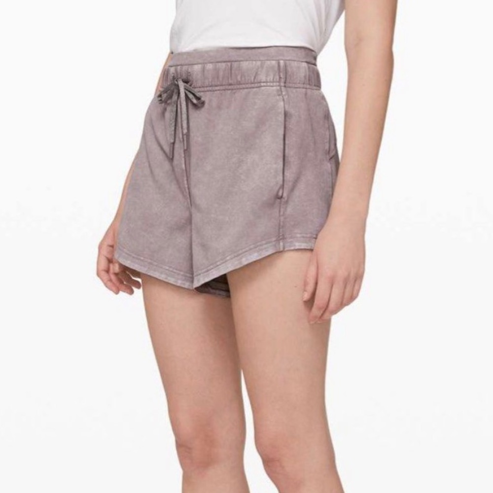lululemon athletica Women's Dusty Mauve Drawstring Shorts